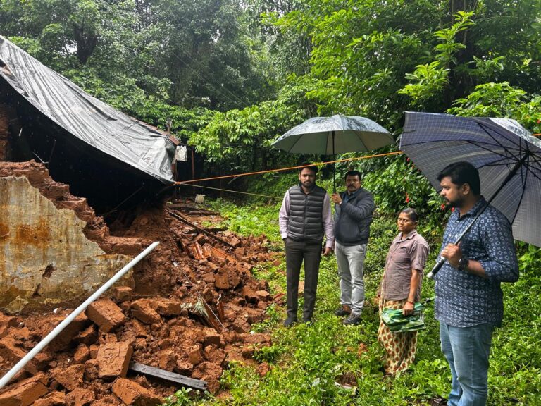 ಭಾಗಮಂಡಲ : ಪ್ರವಾಹ ಪೀಡಿತ ಪ್ರದೇಶಗಳಿಗೆ ಉಪ ವಿಭಾಗಾಧಿಕಾರಿ ವಿನಾಯಕ ನರ್ವಾಡೆ ಭೇಟಿ