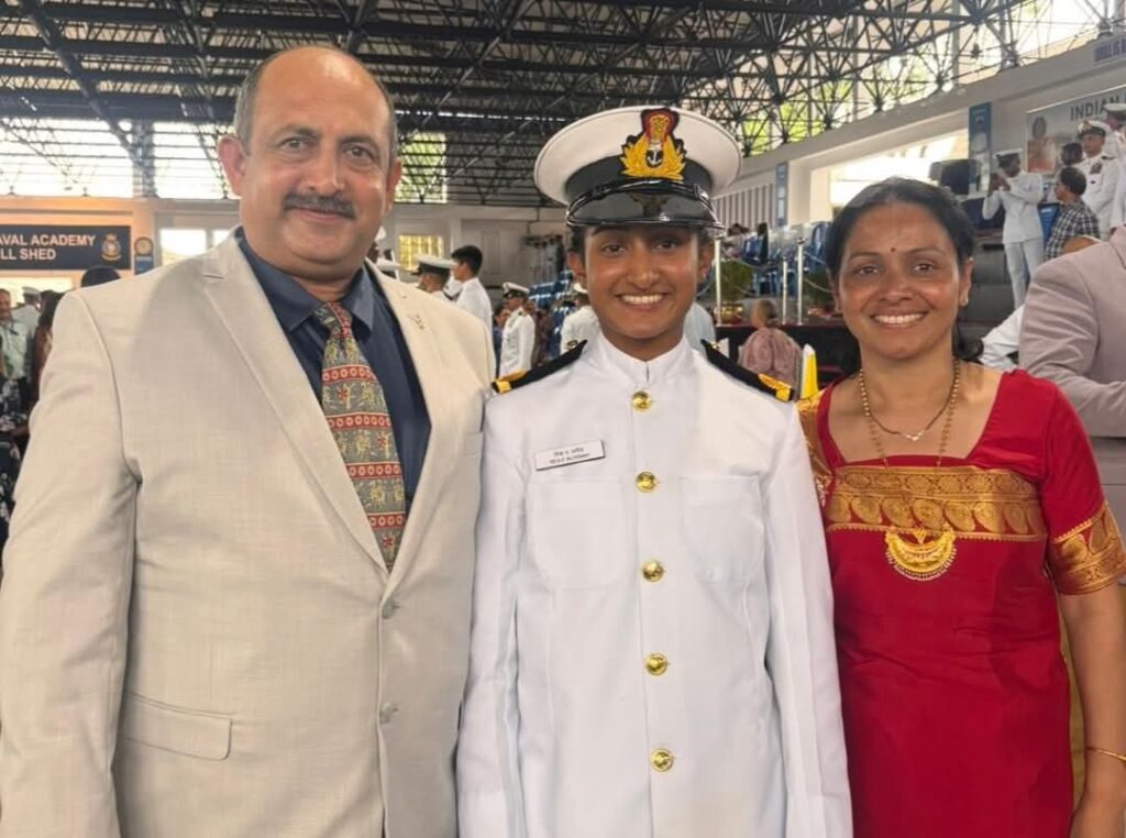 ನೌಕಾಪಡೆಯ_ಸಬ್_ಲೆಫ್ಟಿನೆಂಟ್_ಕಡಿಯಮಾಡ_ರಿಯಾ_ಅಚ್ಚಯ್ಯ