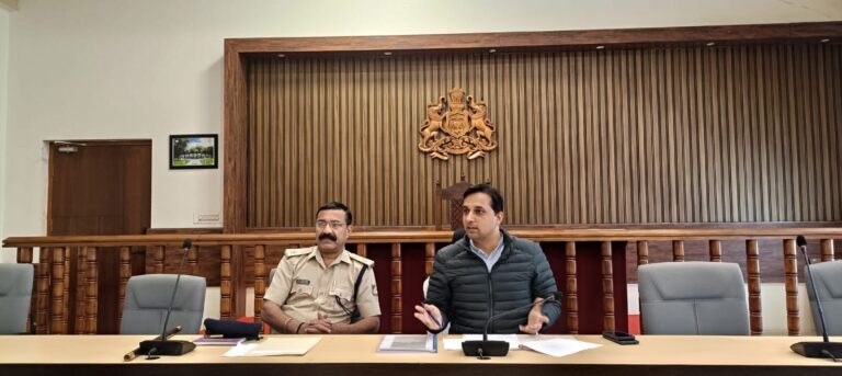 ರಸ್ತೆ ಸುರಕ್ಷತೆಗೆ ಗಮನಹರಿಸಿ ಅಪಘಾತ ತಪ್ಪಿಸಿ: ವೆಂಕಟ್ ರಾಜಾ