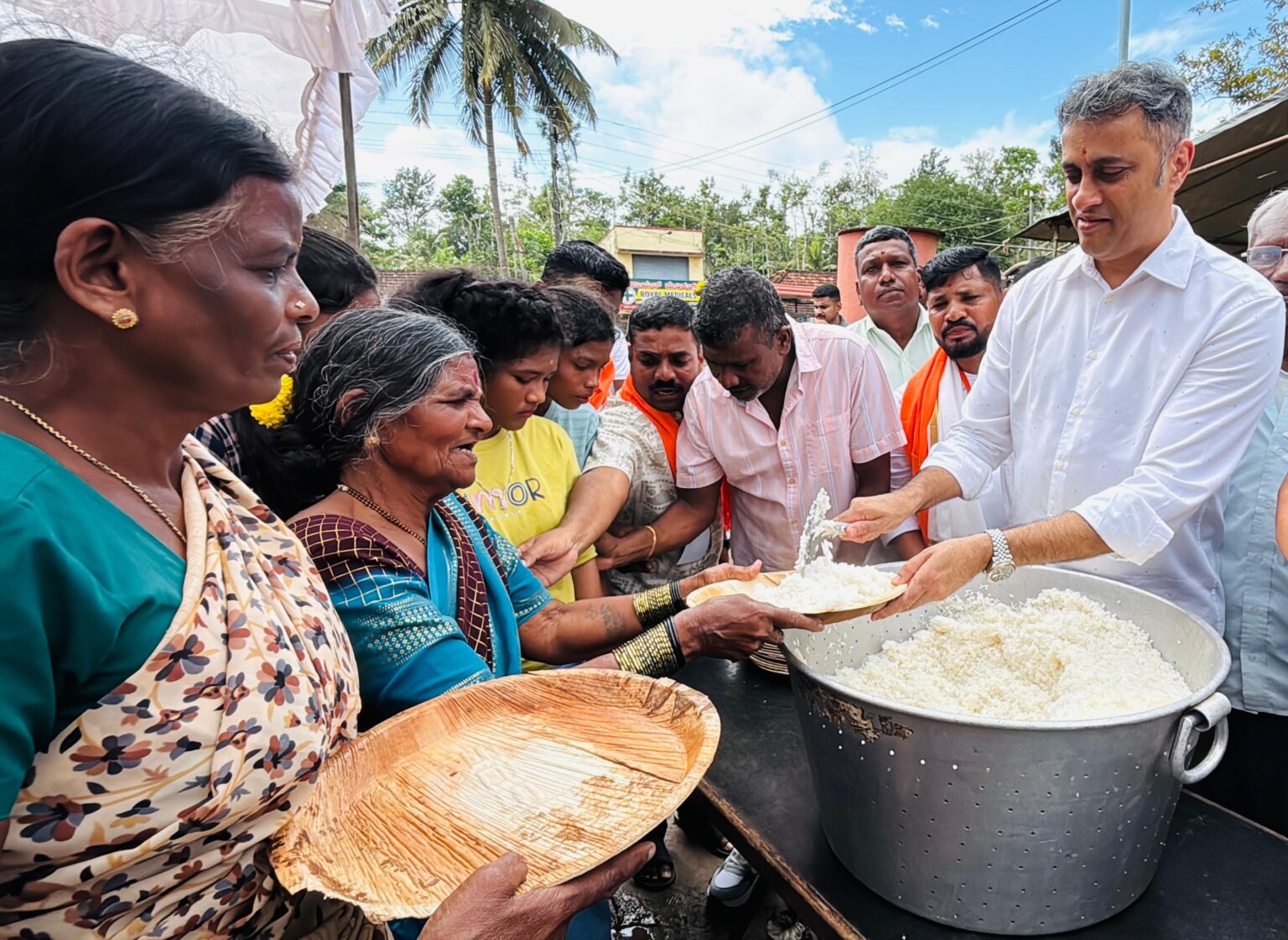 ಚೆನ್ನಯ್ಯನ ಕೋಟೆ ಗಣೇಶೋತ್ಸವದಲ್ಲಿ ಶಾಸಕ ಪೊನ್ನಣ್ಣ
