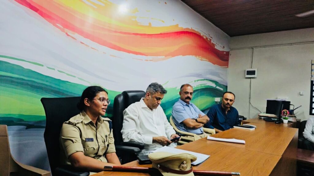 ವಿರಾಜಪೇಟೆ ಗಣೇಶೋತ್ಸವಕ್ಕೆ ಸಿದ್ಧತೆ: ಸರ್ಕಾರದ ನಿಯಮ ಪಾಲಿಸಿ ವಿಜೃಂಭಣೆಯ ಆಚರಣೆಗೆ ಶಾಸಕ ಪೊನ್ನಣ್ಣ ಕರೆ