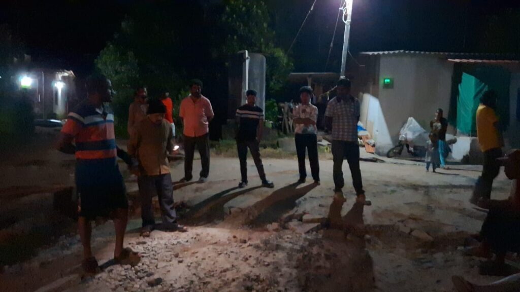 ಮಣ್ಣಿನ ಮೇಲೆಯೇ ಕಾಂಕ್ರೀಟ್! ನಂದಿಗುಂದದಲ್ಲಿ ಕಳಪೆ ಕಾಮಗಾರಿಗೆ ಗ್ರಾಮಸ್ಥರ ಆಕ್ರೋಶ