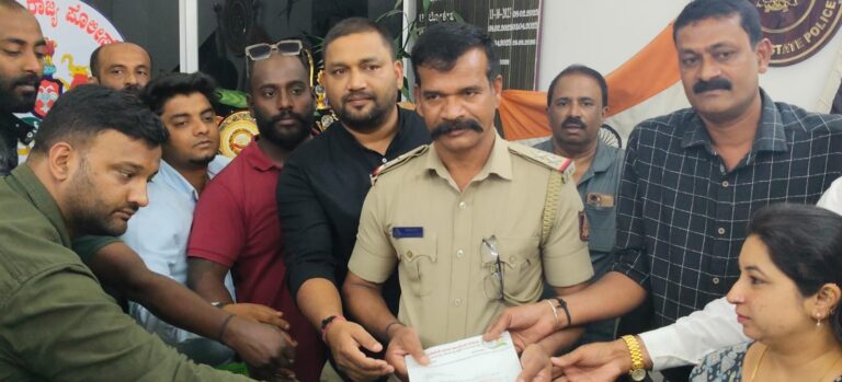 ಮಡಿಕೇರಿಯಲ್ಲಿ ದಸರಾ ಶುಭಾಶಯದ ಫ್ಲೆಕ್ಸ್ಗೆ ಹಾನಿ ಆರೋಪ: ಪೊಲೀಸ್ ಠಾಣೆಗೆ ಕಾಂಗ್ರೆಸ್ ದೂರು
